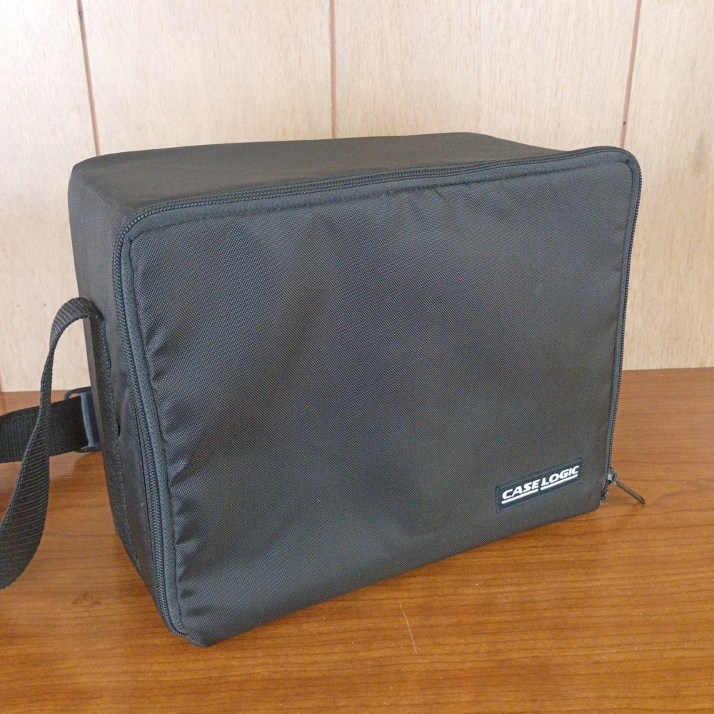 Case Logic 30 Audio CD Storage Carrying Bag Wall Mount Plastic Rack Black EUC